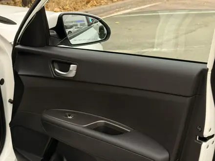 Kia K5 2019 года за 10 200 000 тг. в Алматы – фото 23