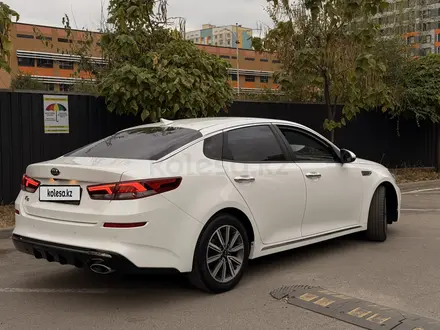 Kia K5 2019 года за 10 200 000 тг. в Алматы – фото 6