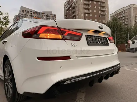 Kia K5 2019 года за 10 200 000 тг. в Алматы – фото 9