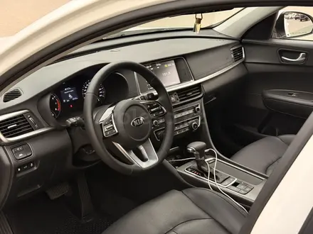 Kia K5 2019 года за 10 200 000 тг. в Алматы – фото 16
