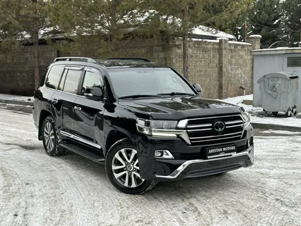 Toyota Land Cruiser 2017 года за 34 800 000 тг. в Алматы – фото 2