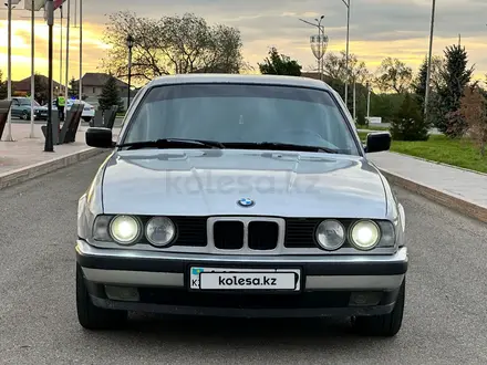 BMW 525 1991 года за 1 600 000 тг. в Талдыкорган – фото 2