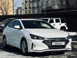 Hyundai Elantra 2019 годаfor8 000 000 тг. в Алматы