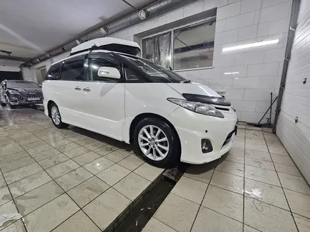 Toyota Estima 2010 года за 7 800 000 тг. в Актобе – фото 2