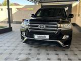 Toyota Land Cruiser 2016 года за 29 500 000 тг. в Шымкент