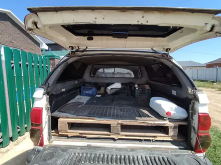 Toyota Hilux 2014 года за 10 500 000 тг. в Уральск – фото 4