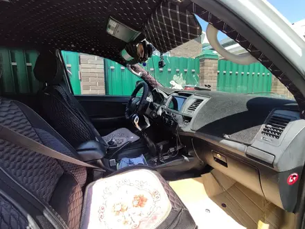 Toyota Hilux 2014 года за 10 500 000 тг. в Уральск – фото 9