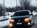 Toyota Camry 2013 года за 4 800 000 тг. в Актобе – фото 3