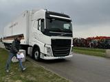 Volvo  FH 2013 года за 18 000 000 тг. в Алматы