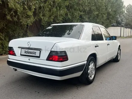 Mercedes-Benz E 230 1992 года за 1 600 000 тг. в Алматы – фото 7