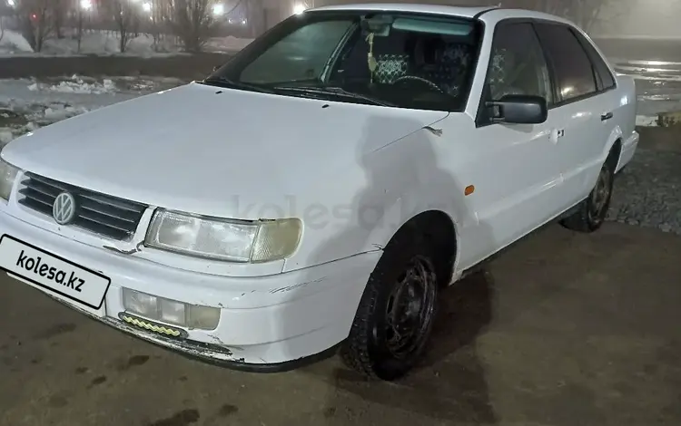 Volkswagen Passat 1995 года за 1 500 000 тг. в Уральск