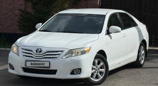 Toyota Camry 2011 года за 7 500 000 тг. в Семей