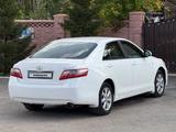 Toyota Camry 2011 годаүшін7 500 000 тг. в Семей – фото 3