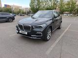 BMW X5 2019 года за 26 500 000 тг. в Астана – фото 3