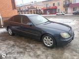 Mercedes-Benz S 320 1999 года за 3 300 000 тг. в Кокшетау – фото 2