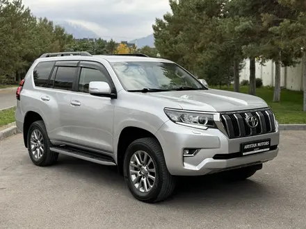 Toyota Land Cruiser Prado 2018 года за 26 200 000 тг. в Алматы – фото 39