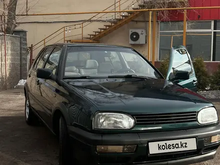 Volkswagen Golf 1996 года за 2 200 000 тг. в Узынагаш – фото 3