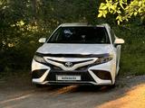 Toyota Camry 2020 года за 11 000 000 тг. в Алматы