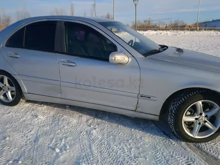 Mercedes-Benz C 180 2001 года за 2 300 000 тг. в Кокшетау – фото 5