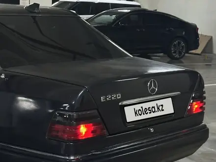 Mercedes-Benz E 220 1994 года за 2 500 000 тг. в Алматы – фото 6