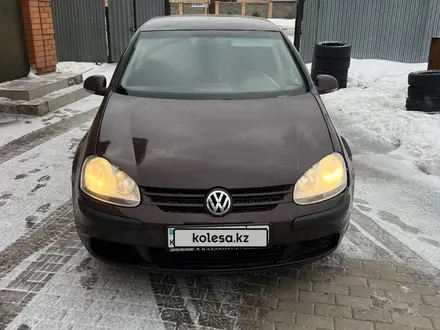 Volkswagen Golf 2007 годаүшін3 500 000 тг. в Астана