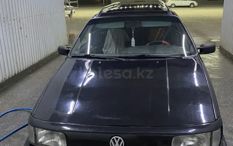 Volkswagen Passat 1993 годаүшін1 500 000 тг. в Шымкент