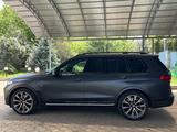 BMW X7 2020 года за 47 000 000 тг. в Алматы – фото 2