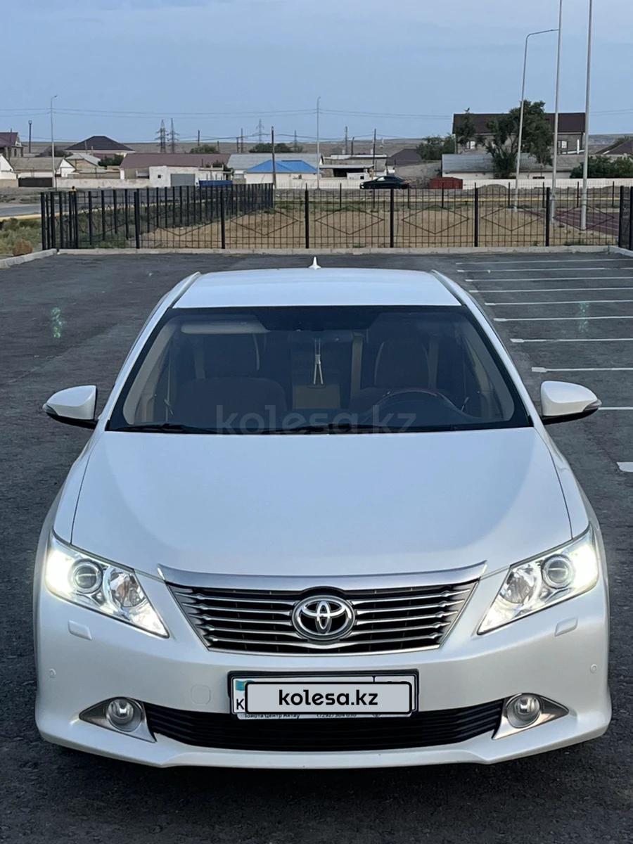 Toyota Camry 2012 г.