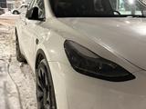 Tesla Model Y 2022 года за 20 000 000 тг. в Астана – фото 2