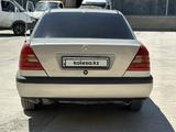 Mercedes-Benz C 200 1994 годаүшін2 100 000 тг. в Шымкент – фото 4