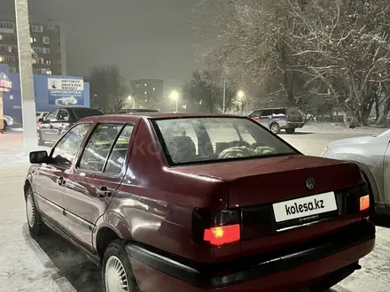 Volkswagen Vento 1994 года за 1 200 000 тг. в Караганда – фото 7