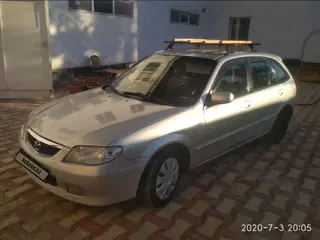 Mazda 323, 2002