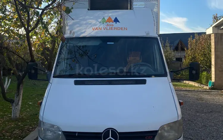 Mercedes-Benz  Sprinter 2001 года за 10 000 000 тг. в Шымкент