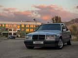 Mercedes-Benz E 220 1993 годаүшін2 250 000 тг. в Риддер – фото 2