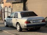 Mercedes-Benz E 220 1993 годаүшін2 250 000 тг. в Риддер