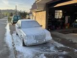 Mercedes-Benz E 220 1993 годаүшін2 250 000 тг. в Риддер – фото 3