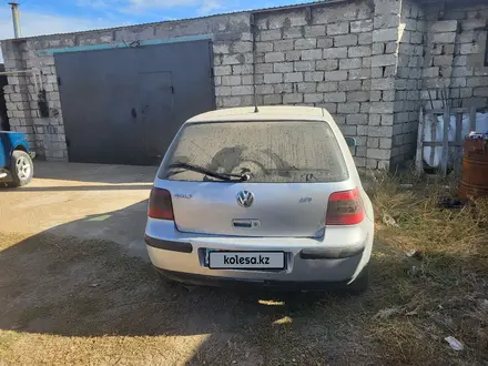 Volkswagen Golf 2002 года за 650 000 тг. в Актобе – фото 3