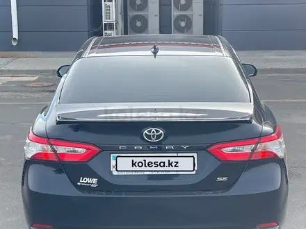 Toyota Camry 2020 года за 13 000 000 тг. в Атырау – фото 5
