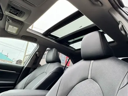 Toyota Camry 2021 года за 14 500 800 тг. в Астана – фото 11