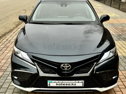 Toyota Camry 2021 года за 14 500 800 тг. в Астана – фото 16
