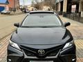 Toyota Camry 2021 года за 14 500 800 тг. в Астана