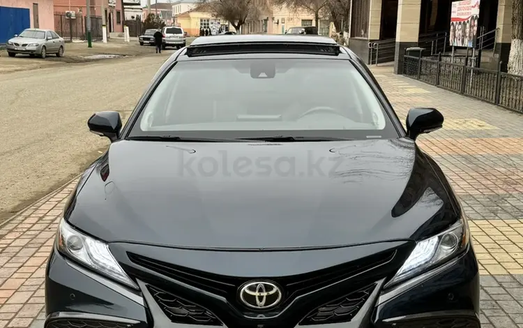 Toyota Camry 2021 года за 14 500 800 тг. в Астана