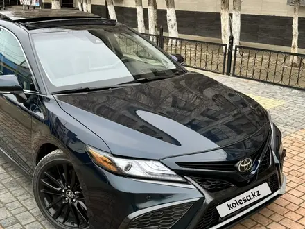 Toyota Camry 2021 года за 14 500 800 тг. в Астана – фото 21