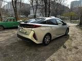 Toyota Prius 2022 года за 13 200 000 тг. в Алматы – фото 4