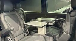 Mercedes-Benz V 220 D Avantgarde 2023 года за 53 510 402 тг. в Алматы – фото 2