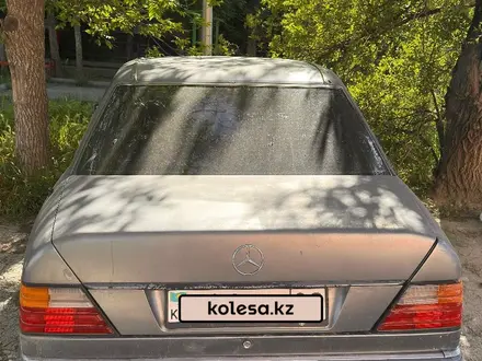 Mercedes-Benz E 230 1991 года за 600 000 тг. в Тараз – фото 4