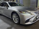 Lexus LS 500 2019 годаfor33 000 000 тг. в Алматы