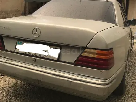 Mercedes-Benz E 230 1989 года за 850 000 тг. в Шымкент – фото 5