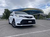 Toyota Sienna 2021 года за 20 500 000 тг. в Алматы – фото 2