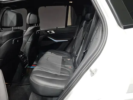 BMW X5 XDrive 40i 2023 года за 42 000 000 тг. в Алматы – фото 21